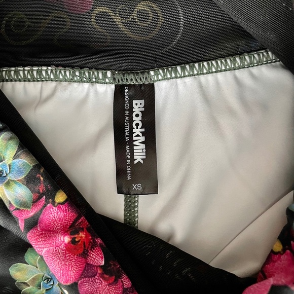 Blackmilk Biologica HW Athletic Shorts XS - Picture 6 of 9